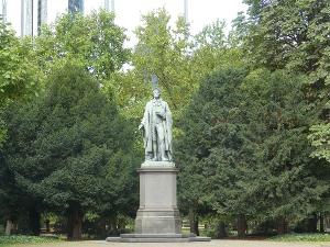 Schiller-Denkmal