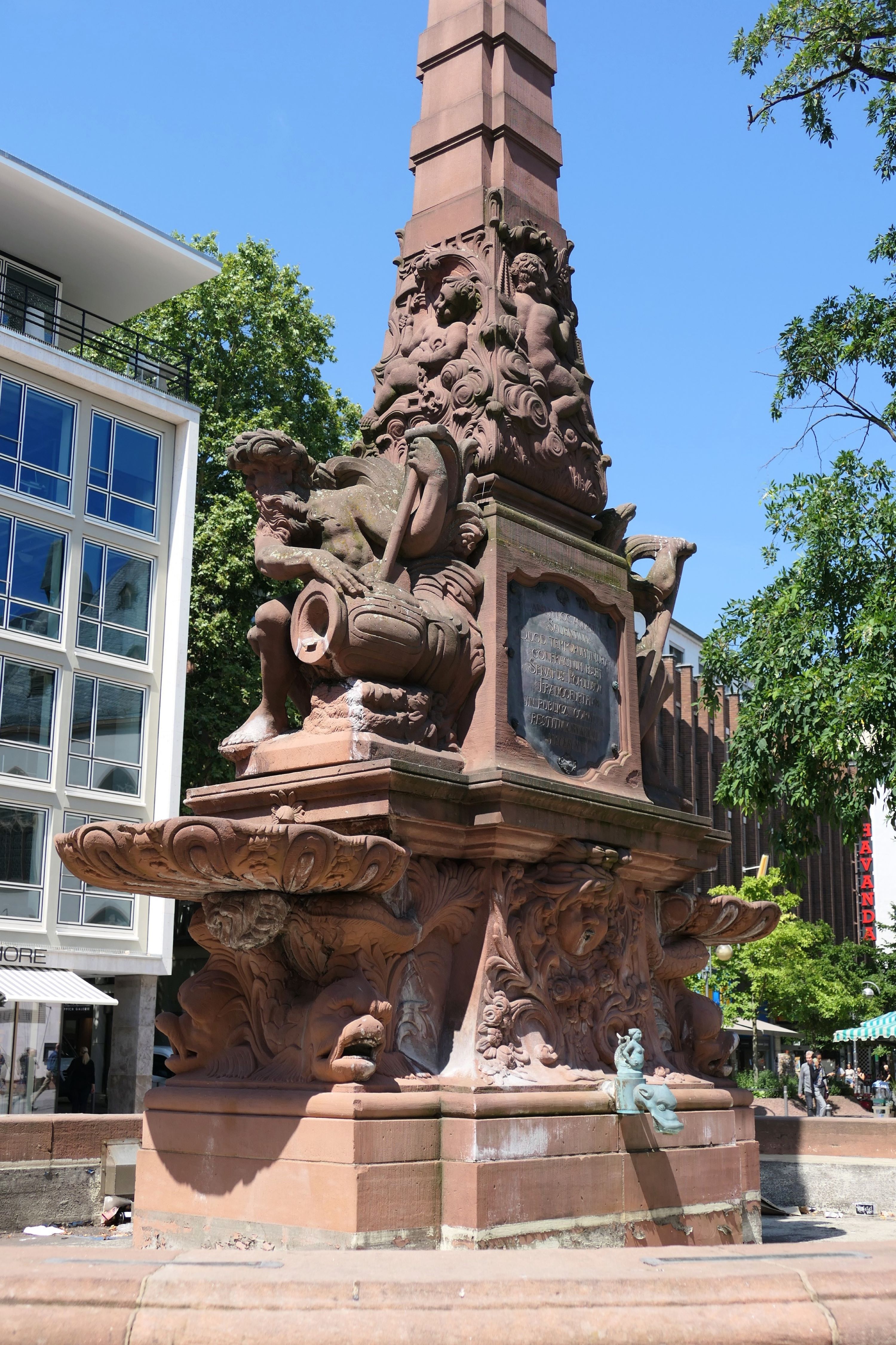 Bild: Liebfrauenberg-Brunnen