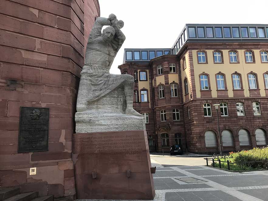 Bild: Mahnmal für die Opfer des nationalsozialistischen Terrors