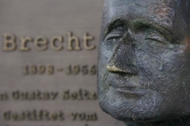 Bild: Büste von Bert Brecht