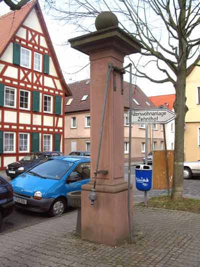 Bild: Sindlinger Pumpenbrunnen
