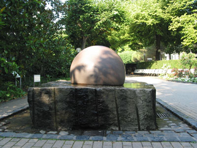 Bild: Kugelbrunnen